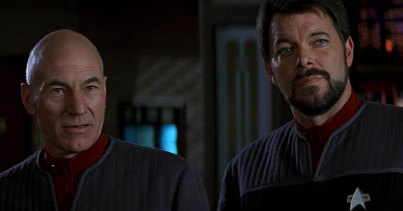 El Renacer de las Uniformes en Star Trek: Cómo First Contact Redefinió la Imagen de Starfleet