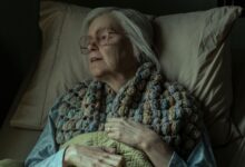 Midnight Mass de Netflix: La Serie de Vampiros que Revoluciona el Terror con una Narrativa para Maratones