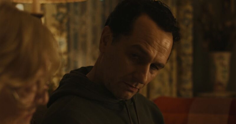 Final de Widow's Bay: Una mirada íntima al álbum de amores de Ruth y sus encuentros con Tom