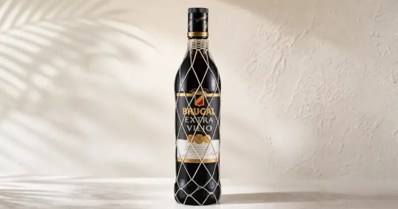 Ron Brugal Extra Viejo 70 cl: ron dominicano añejo con sabor excepcional y 28% de descuento