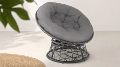 Sillón Tectake giratorio de ratán y acero con cojín mullido por 103,87 € y envío gratis
