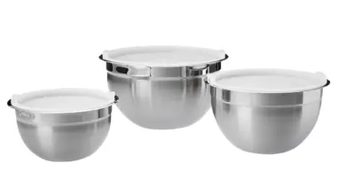 Juego de 3 boles de acero inoxidable Amazon Basics con tapa, prácticos y resistentes por 26,59 € con 20% de descuento