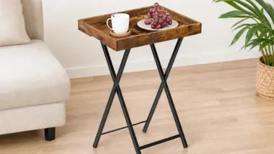 Mesa auxiliar Hoobro plegable con bandeja extraíble: práctica y económica con un 51% de descuento