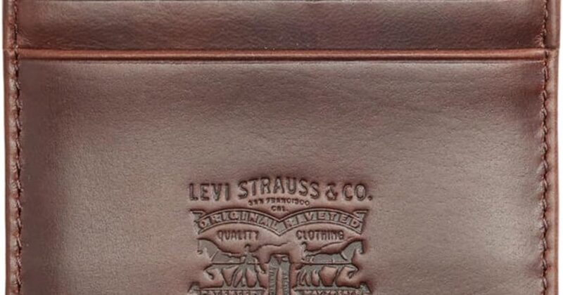 Tarjetero Levi's de piel ultrafino a mitad de precio: elegancia práctica por solo 16,50 €