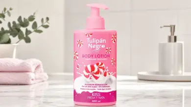 Loción corporal Tulipán Negro de fresa y nata: hidratación aromática con un 40% de descuento