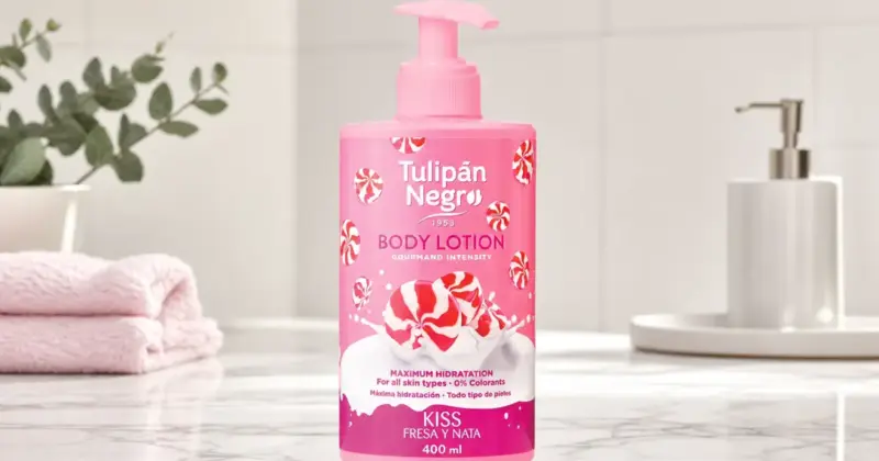 Loción corporal Tulipán Negro de fresa y nata: hidratación aromática con un 40% de descuento