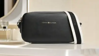 Bolso bandolera Tommy Hilfiger TH Essential Camera Bag con un 56% de descuento y envío gratis
