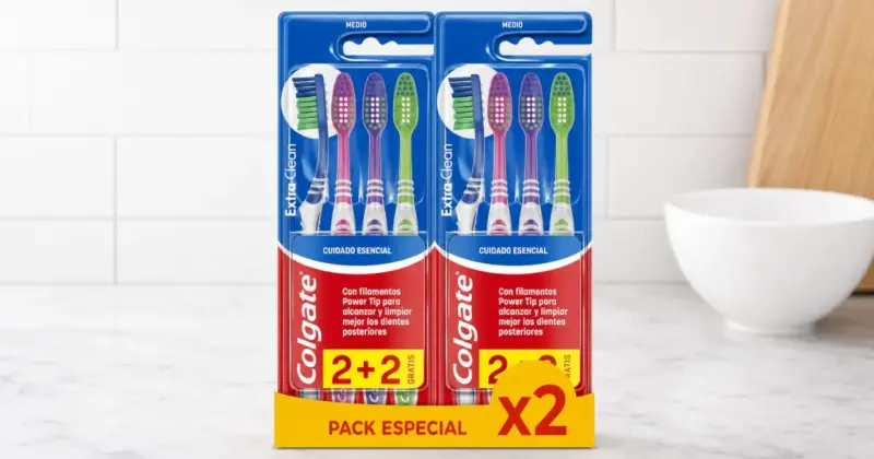 Pack de 8 cepillos Colgate Extra Clean de dureza media por solo 3,80 €, una oportunidad para una limpieza bucal efectiva