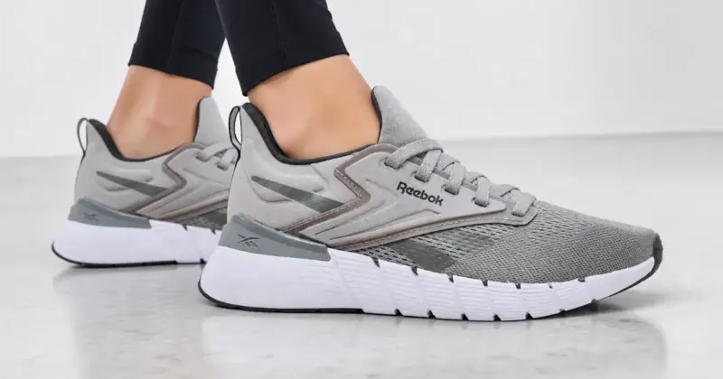 Zapatillas Reebok Nano Gym para Mujer: Versatilidad y Estabilidad al 48% de Descuento