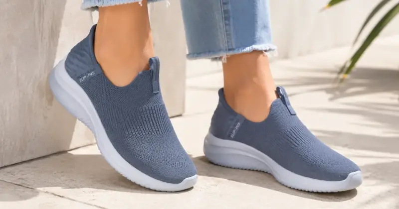Skechers Ultra Flex 3.0 Cozy Streak para mujer: estilo y comodidad con un 60% de descuento