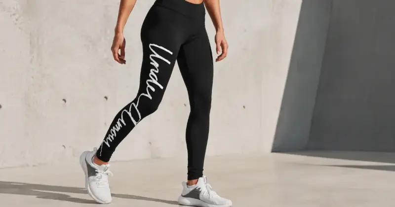 Mallas deportivas Under Armour UA HG para mujer con tejido HeatGear: ligereza, elasticidad y oferta al 44% por 24,49 €