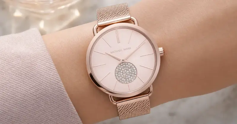 Michael Kors Portia MK3845: Elegancia en tono oro rosa al 52% de descuento en Amazon