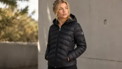 Chaqueta Roxy Coast Road para mujer: ligera, repelente al agua y con capucha, ahora al 39% de descuento