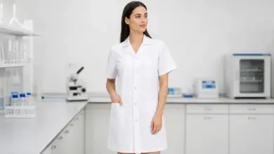 Bata de Laboratorio MISEMIYA Unisex de Manga Corta con Bolsillos a Solo 12 € con 40% de Descuento