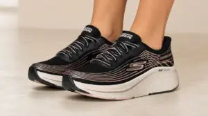 Zapatillas Skechers Max Cushioning Elite 2.0 Kaplan Slip-On para mujer: comodidad y facilidad con un 40% de descuento