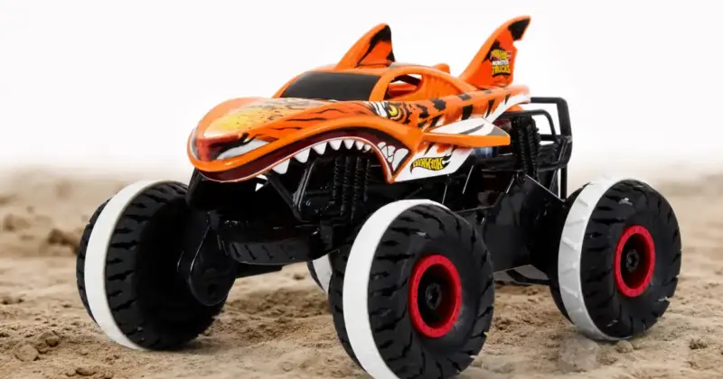 Hot Wheels Tiger Shark Monster Truck Teledirigido con Tecnología Terrain Stomp y 54% de Descuento