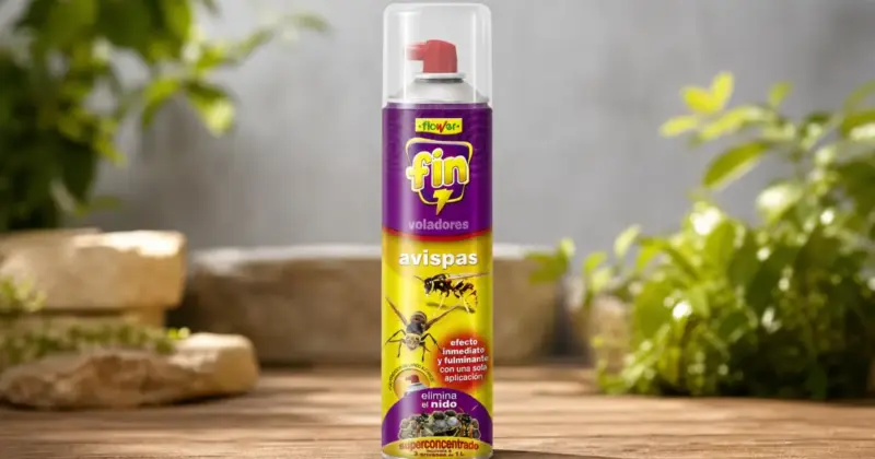 Insecticida en aerosol para avispas y nidos con pulverizador de largo alcance a 7,45 € y 48% de descuento