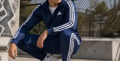 Chándal Adidas Sportswear Basic 3 Stripes con 47% de descuento en Amazon