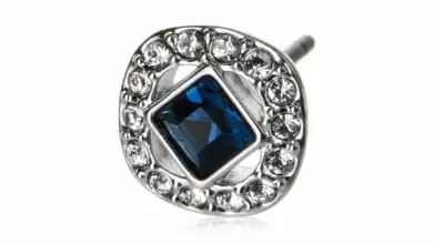 Pendientes Swarovski Una Angelic con baño de rodio: Elegancia discreta con un 15% de descuento a 38,72 €